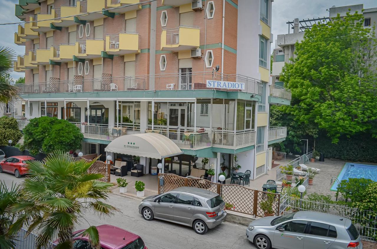 Hotel Stradiot Rimini Extérieur photo
