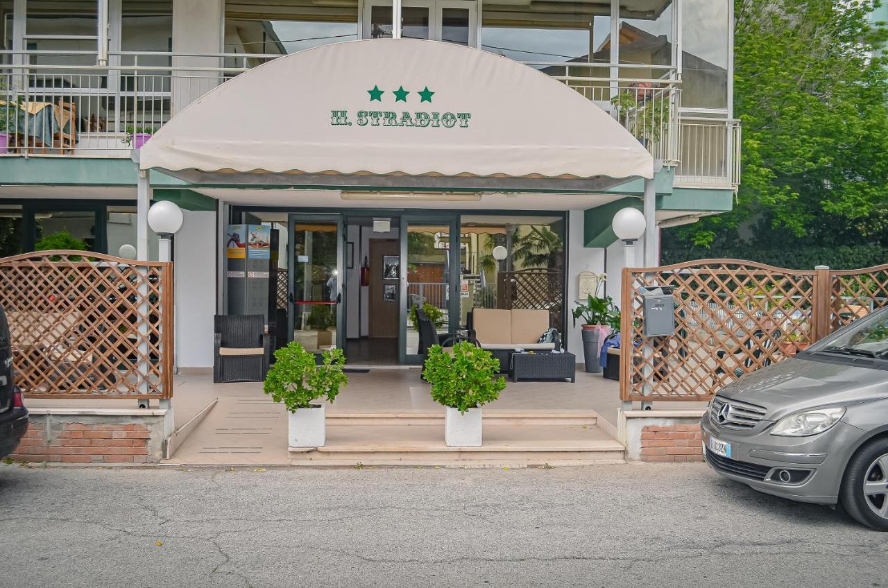 Hotel Stradiot Rimini Extérieur photo