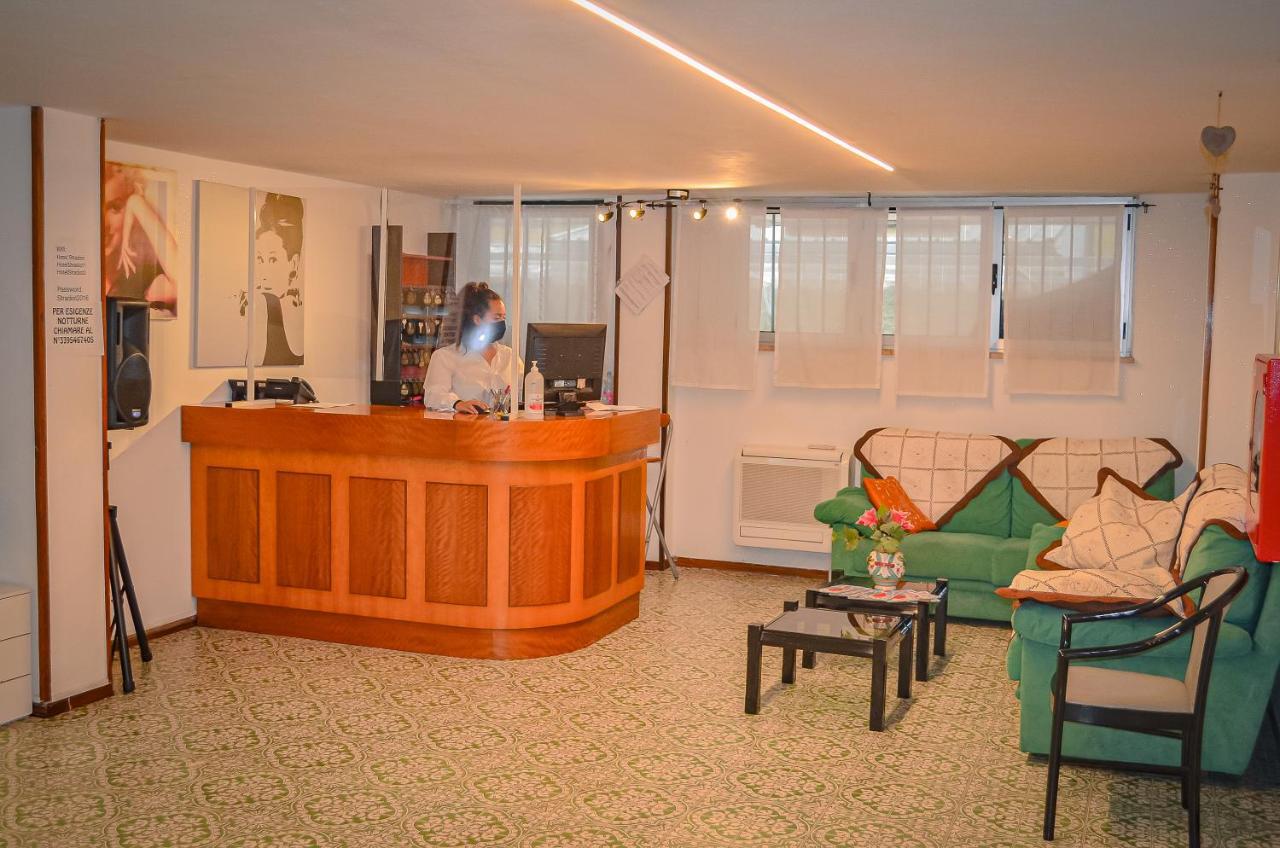 Hotel Stradiot Rimini Extérieur photo