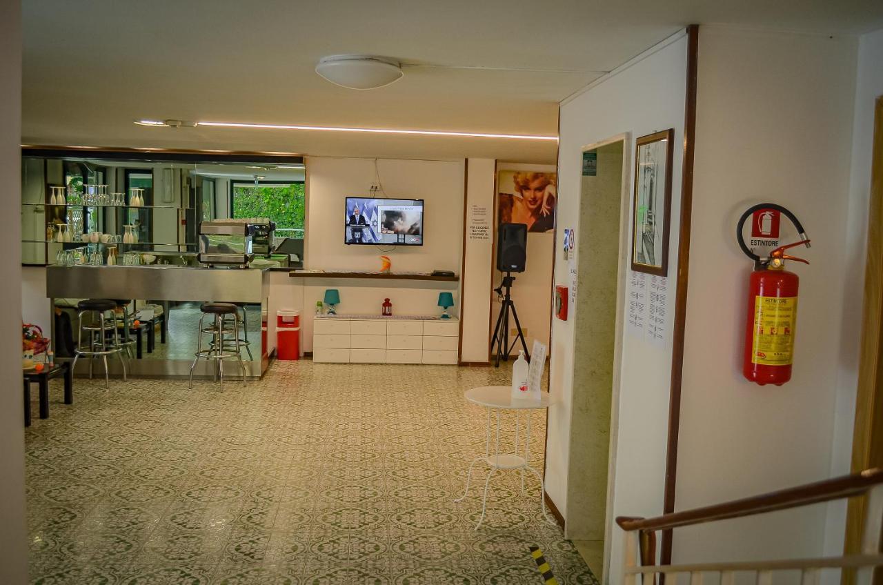 Hotel Stradiot Rimini Extérieur photo